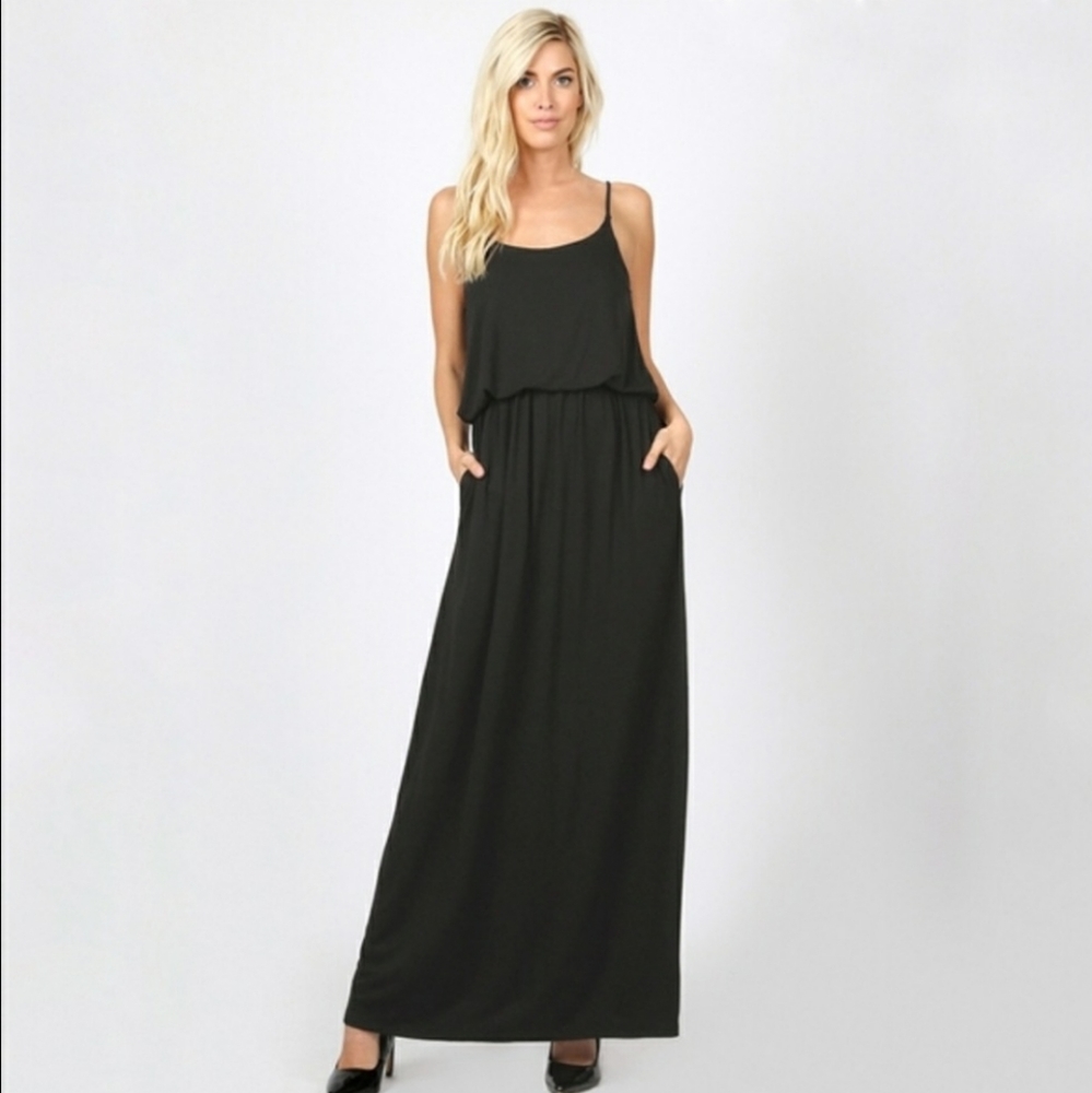 👾 Black Elastic Waist Maxi Dress